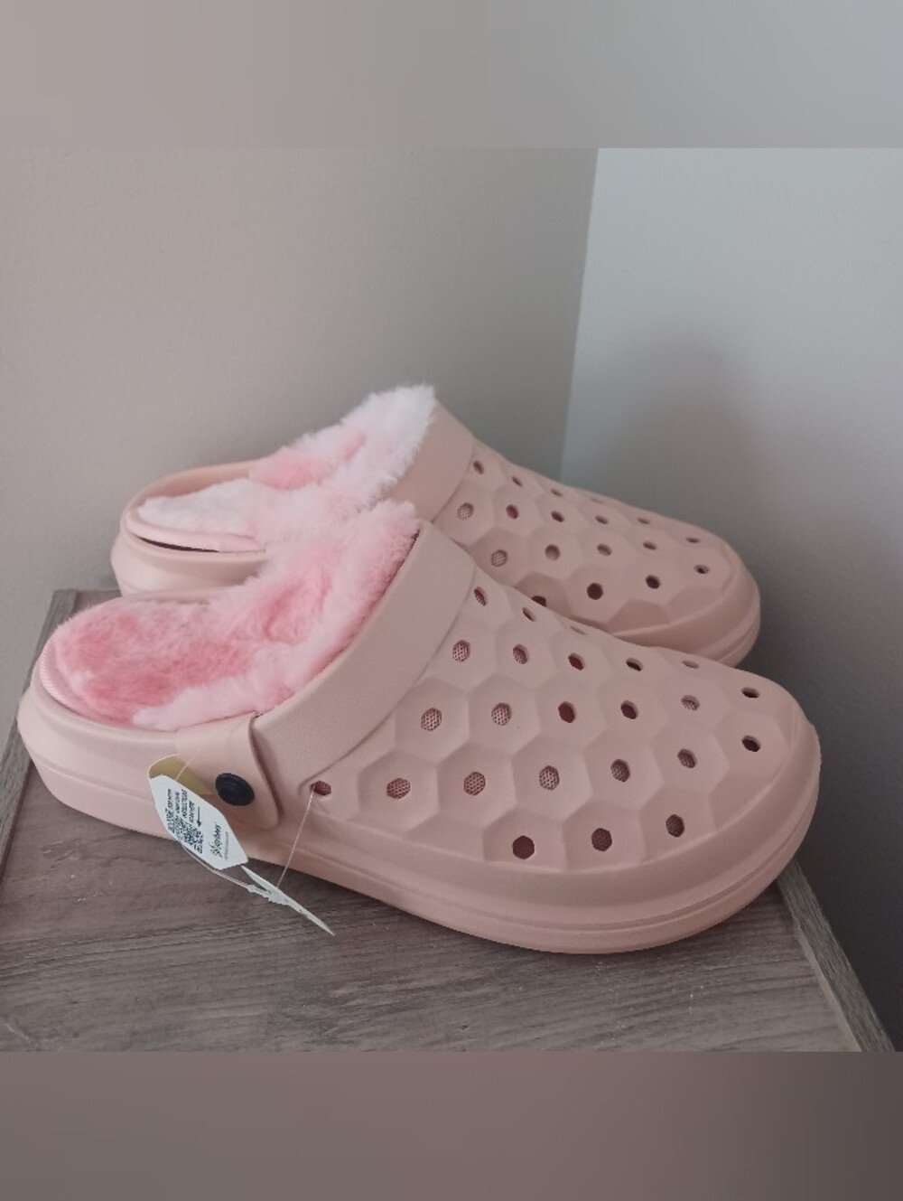 NEW Joybees Pink Faux Fur Lined Clogs Sz 10